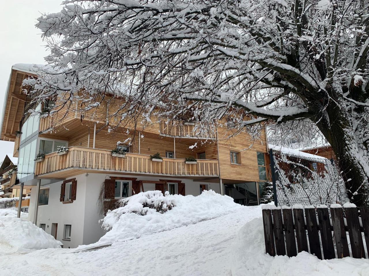 Apartments Bachmann San Candido Bagian luar foto